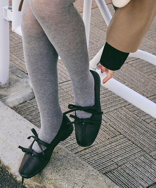 LE TALON（ルタロン）の「《追加》Lダブルリボンバレリーナ（スニーカー・レディース・ピンク/ブラック・25cm/24.5cm/24cm/23.5cm/23cm/22.5cm/22cm）」の15枚目の写真