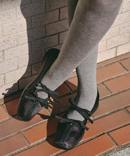 LE TALON（ルタロン）の「《追加》Lダブルリボンバレリーナ（スニーカー・レディース・ピンク/ブラック・25cm/24.5cm/24cm/23.5cm/23cm/22.5cm/22cm）」の17枚目の写真