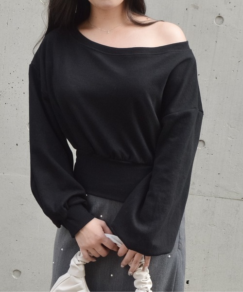 &soiree(アンドソワレ)の「オフショルデザインカットソー(Tシャツ/カットソー・レディース・ホワイト/グレー/ブラック・MEDIUM)」の10枚目の写真
