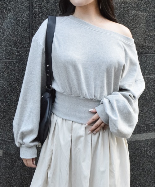 &soiree(アンドソワレ)の「オフショルデザインカットソー(Tシャツ/カットソー・レディース・ホワイト/グレー/ブラック・MEDIUM)」の17枚目の写真