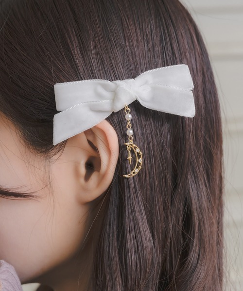 ROJITA(ロジータ)の「ムーンチェーンベロアリボンクリップセット(バレッタ/ヘアクリップ・レディース・ピンク系その他/ブラック/ホワイト・FREE)」の2枚目の写真