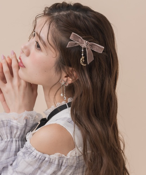 ROJITA(ロジータ)の「ムーンチェーンベロアリボンクリップセット(バレッタ/ヘアクリップ・レディース・ピンク系その他/ブラック/ホワイト・FREE)」の5枚目の写真