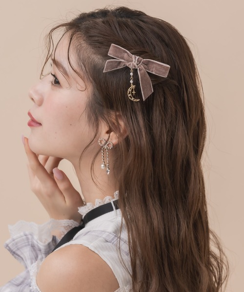 ROJITA(ロジータ)の「ムーンチェーンベロアリボンクリップセット(バレッタ/ヘアクリップ・レディース・ピンク系その他/ブラック/ホワイト・FREE)」の7枚目の写真