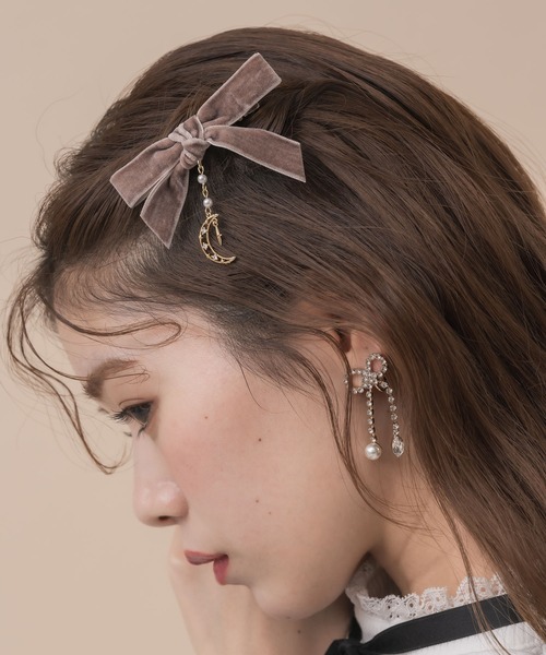 ROJITA(ロジータ)の「ムーンチェーンベロアリボンクリップセット(バレッタ/ヘアクリップ・レディース・ピンク系その他/ブラック/ホワイト・FREE)」の9枚目の写真