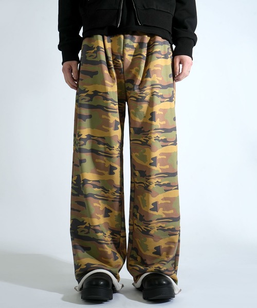 Starting Over（スターティングオーバー）の「tuck loopback sweatpants/タック 裏毛スウェットパンツ タックワイドパンツ（スウェットパンツ・メンズ・ブラック/チャコールグレー/カモフラージュ・L/M）」の3枚目の写真