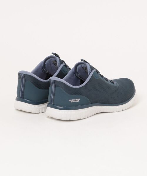 SKECHERS（スケッチャーズ）の「《SKECHERS》VIRTUE（スリッポン・レディース・ネイビー/ブラック×ブラック・22.5cm/23.5cm/24.5cm/23.0cm/24.0cm/25.0cm）」の4枚目の写真