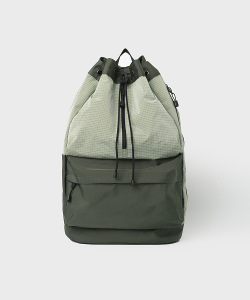 SHIRTER(シャーター)の「STRING TURTLE BACKPACK (OLIVE)(バックパック/リュック・メンズ・その他・ONE SIZE)」の2枚目の写真