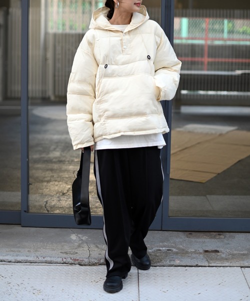 Marient（マリエント）の「アノラックパテッドアウター2（ダウンジャケット/コート・レディース・ブラック/アイボリー・FREE）」の17枚目の写真