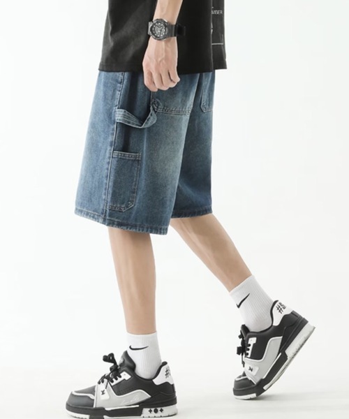 SHEPP（シープ）の「【26年春新作】【UNISEX】ワイドシルエット デニム バミューダパンツ（デニムパンツ・メンズ・ライトブルー/インディゴブルー・L/M）」の11枚目の写真