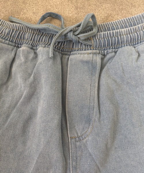 SHEPP（シープ）の「【26年春新作】【UNISEX】ワイドシルエット デニム バミューダパンツ（デニムパンツ・メンズ・ライトブルー/インディゴブルー・L/M）」の20枚目の写真