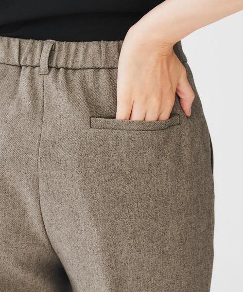 UNTITLED（アンタイトル）の「【洗える/仕事着/スーツ】ウーステッドカルゼ テーパードパンツ（その他パンツ・レディース・ブラウン系その他/ブラウン系その他7/ネイビー・00/01/02/03/04/42/44/46/48/50）」の19枚目の写真