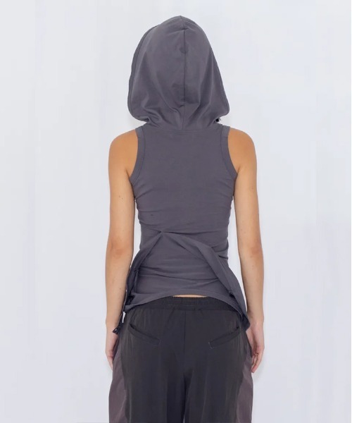 VIAVANDA（ヴィアヴァンダ）の「2WAY LAYERED TOP（その他トップス・レディース・グレー/ブラック・FREE）」の7枚目の写真