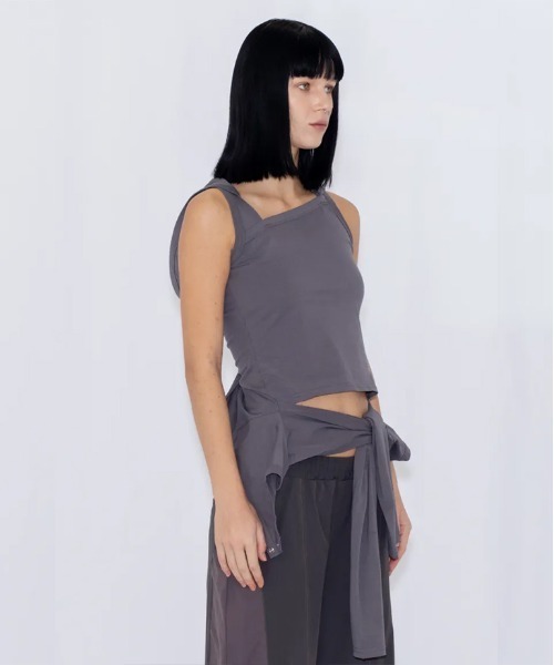 VIAVANDA（ヴィアヴァンダ）の「2WAY LAYERED TOP（その他トップス・レディース・グレー/ブラック・FREE）」の9枚目の写真