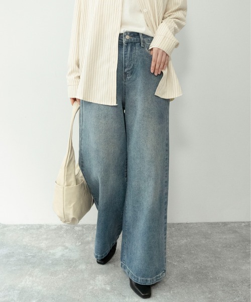 on:nue（オンニュ）の「【on:nue】[着用動画あり！/ストーン付き]  ヴィンテージライクセミワイアドデニムパンツ/2026 SS COLLECTION（デニムパンツ・レディース・ブルー/ブルー系その他・MEDIUM/SMALL）」の4枚目の写真