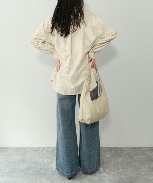 on:nue（オンニュ）の「【on:nue】[着用動画あり！/ストーン付き]  ヴィンテージライクセミワイアドデニムパンツ/2026 SS COLLECTION（デニムパンツ・レディース・ブルー/ブルー系その他・MEDIUM/SMALL）」の10枚目の写真