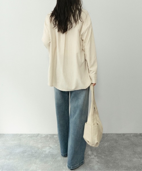 on:nue（オンニュ）の「【on:nue】[着用動画あり！/ストーン付き]  ヴィンテージライクセミワイアドデニムパンツ/2026 SS COLLECTION（デニムパンツ・レディース・ブルー/ブルー系その他・MEDIUM/SMALL）」の14枚目の写真