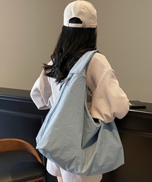 Vipoa（ヴィポア）の「ナイロンビッグショルダーバッグ（ショルダーバッグ）」