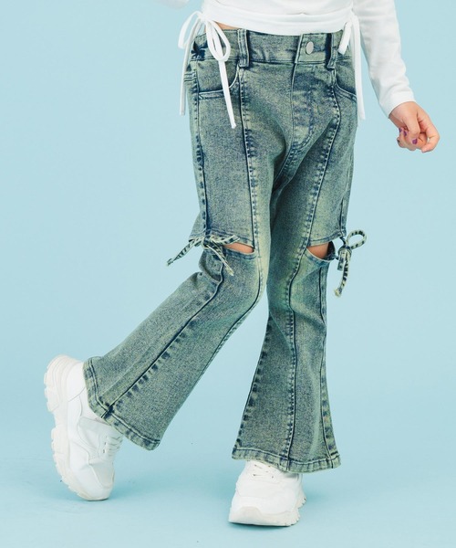 ANAP kids（アナップキッズ）の「サイド リボン フレア パンツ（別売りセットアップ）【ジュニアお揃い】（デニムパンツ・キッズ・ブルー/ブラック・110/130/120）」の17枚目の写真