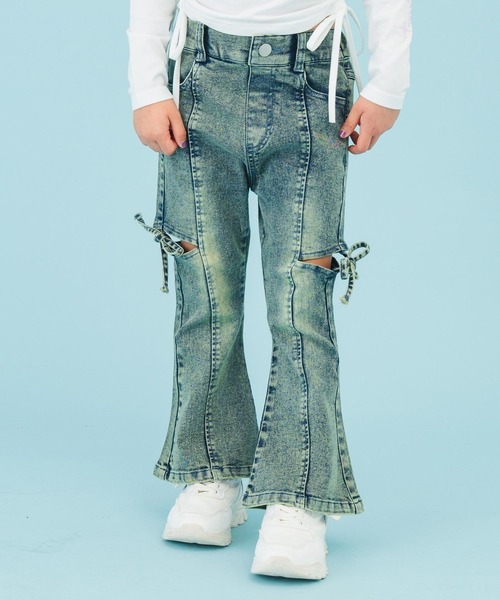 ANAP kids（アナップキッズ）の「サイド リボン フレア パンツ（別売りセットアップ）【ジュニアお揃い】（デニムパンツ・キッズ・ブルー/ブラック・110/130/120）」の18枚目の写真