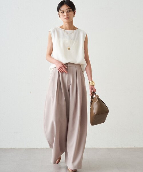 LOUNGEDRESS(ラウンジドレス)の「タックワイドルーズパンツ(その他パンツ・レディース・ブラック/ベージュ・MEDIUM/SMALL)」の10枚目の写真