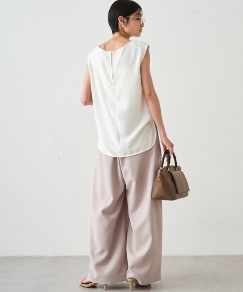 LOUNGEDRESS(ラウンジドレス)の「タックワイドルーズパンツ(その他パンツ・レディース・ブラック/ベージュ・MEDIUM/SMALL)」の12枚目の写真