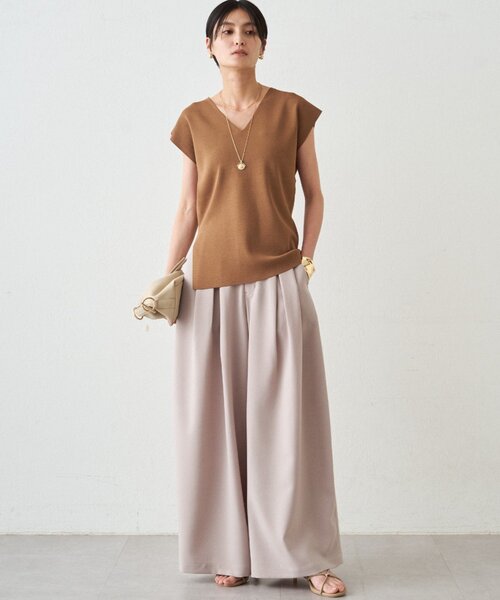 LOUNGEDRESS(ラウンジドレス)の「タックワイドルーズパンツ(その他パンツ・レディース・ブラック/ベージュ・MEDIUM/SMALL)」の13枚目の写真