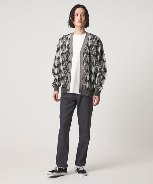 A DAY IN THE LIFE UNITED ARROWS(アデイインザライフユナイテッドアローズ)の「アブストラクト パターン Vネックカーディガン-ウォッシャブル-<A DAY IN THE LIFE>(ニット/セーター・メンズ・ブラック/ベージュ/ネイビー・L/M)」の9枚目の写真