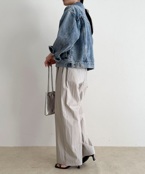 fredy emue（フレディエミュ）の「コットンナイロンタックギャザーパンツ（その他パンツ・レディース・ライトグレー/ブラウン/ブラック・38/36）」の5枚目の写真