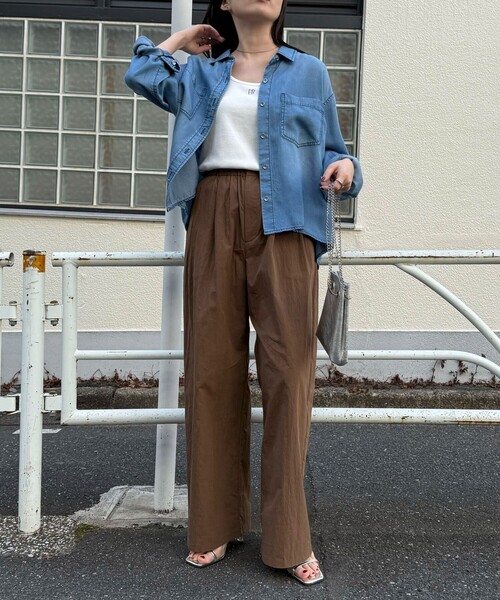 fredy emue（フレディエミュ）の「コットンナイロンタックギャザーパンツ（その他パンツ・レディース・ライトグレー/ブラウン/ブラック・38/36）」の22枚目の写真