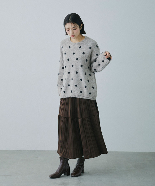 Mirette(ミレット)の「クラシックドット オーバーニットセーター / Classic Dot Oversized Knit Sweater(ニット/セーター・レディース・グレー/ホワイト/アッシュブラウン・FREE)」の7枚目の写真
