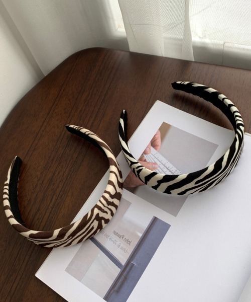 Miniministore(ミニミニストア)の「跡つかないカチューシャ ゼブラ柄 韓国風(カチューシャ・レディース・ブラウン/ブラック・FREE)」の8枚目の写真