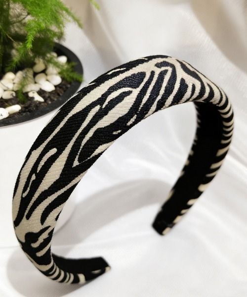Miniministore(ミニミニストア)の「跡つかないカチューシャ ゼブラ柄 韓国風(カチューシャ・レディース・ブラウン/ブラック・FREE)」の10枚目の写真