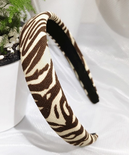 Miniministore(ミニミニストア)の「跡つかないカチューシャ ゼブラ柄 韓国風(カチューシャ・レディース・ブラウン/ブラック・FREE)」の12枚目の写真