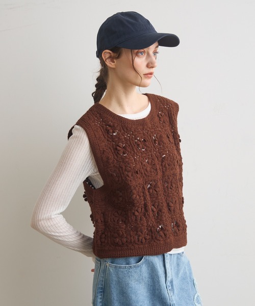 Crisp(クリスプ)の「フラワークロシェベスト(ベスト・レディース・ブラウン/アイボリー・FREE)」の10枚目の写真