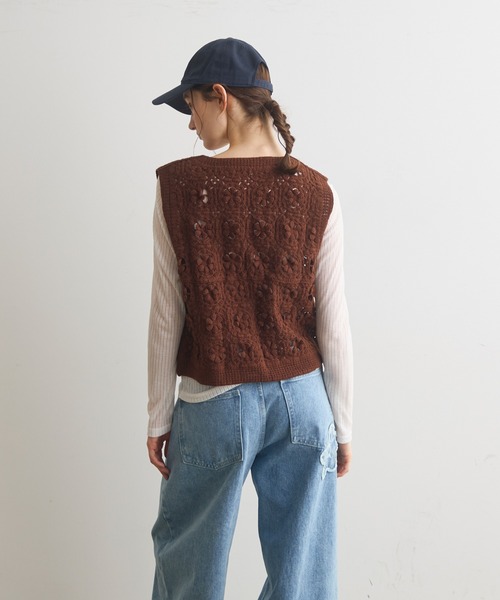 Crisp(クリスプ)の「フラワークロシェベスト(ベスト・レディース・ブラウン/アイボリー・FREE)」の12枚目の写真