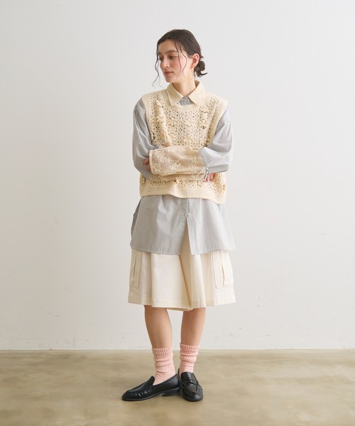 Crisp(クリスプ)の「フラワークロシェベスト(ベスト・レディース・ブラウン/アイボリー・FREE)」の16枚目の写真