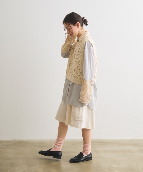 Crisp(クリスプ)の「フラワークロシェベスト(ベスト・レディース・ブラウン/アイボリー・FREE)」の18枚目の写真