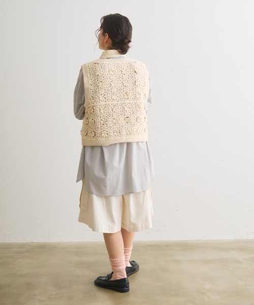 Crisp(クリスプ)の「フラワークロシェベスト(ベスト・レディース・ブラウン/アイボリー・FREE)」の19枚目の写真