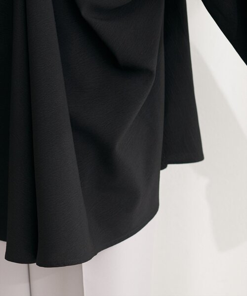 natural couture（ナチュラルクチュール）の「フロントねじりブラウス（シャツ/ブラウス・レディース・ピンク/オフホワイト/ブラック/サックスブルー・FREE）」の21枚目の写真