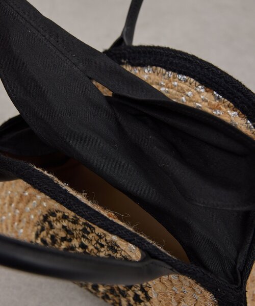 GALLARDAGALANTE(ガリャルダガランテ)の「【Jhuri Shate】ハーフサークルバッグ/S(トートバッグ・レディース・ブラック/ベージュ・FREE)」の16枚目の写真