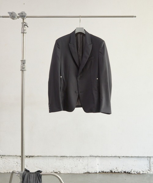 NVRFRGT(ネヴァーフォーゲット)の「SINGLE BREASTED 2B BLAZER(テーラードジャケット・メンズ・ブラウン/ブラック・1/2)」の2枚目の写真