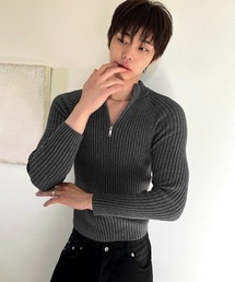 マッスルフィットハーフジップリブニット