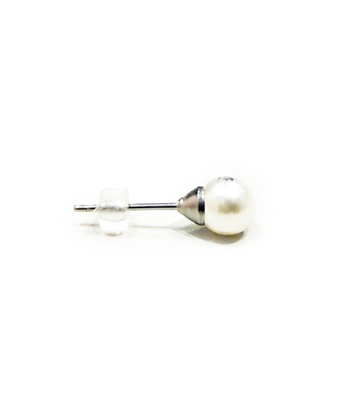 CARROLL（キャロル）の「CARROLL キャロル パールキャッチピアス "6mm"（ピアス（両耳用）・レディース・ホワイト・FREE）」の4枚目の写真