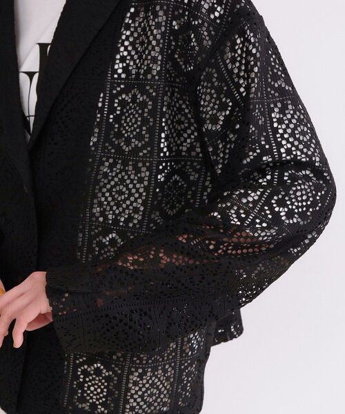 OPAQUE.CLIP（オペークドットクリップ）の「レーステーラードジャケット【洗濯機OK】（テーラードジャケット・レディース・ブラック/ホワイト・40/38/42）」の11枚目の写真