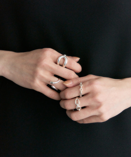 NINA&JULES(ニナエジュール)の「Nina&Jules/ニナ・エ・ジュール Loop Link Ring(リング・レディース・シルバー・13)」の4枚目の写真