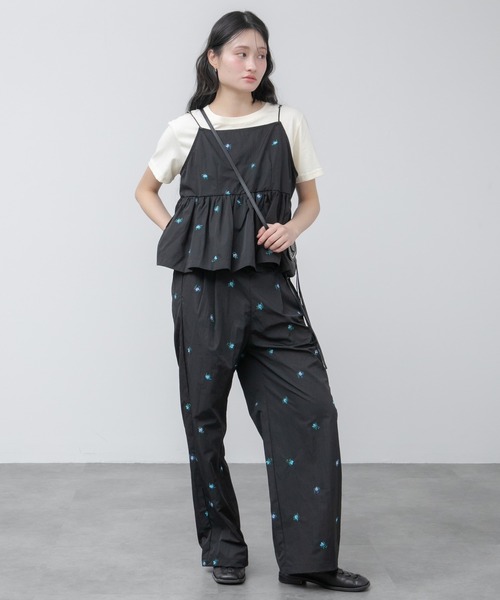 HEILIS(ヘイリス)の「花柄刺繍キャミソール / 花柄 刺繍 キャミ ブラック ノースリーブ 韓国 春服 夏服 秋服 冬服 ガーリー トレンド チュニック トップス レイヤード セットアップ対応(キャミソール・レディース・ブラック・FREE)」の12枚目の写真