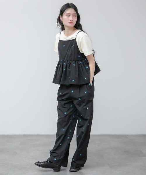 HEILIS(ヘイリス)の「花柄刺繍キャミソール / 花柄 刺繍 キャミ ブラック ノースリーブ 韓国 春服 夏服 秋服 冬服 ガーリー トレンド チュニック トップス レイヤード セットアップ対応(キャミソール・レディース・ブラック・FREE)」の14枚目の写真