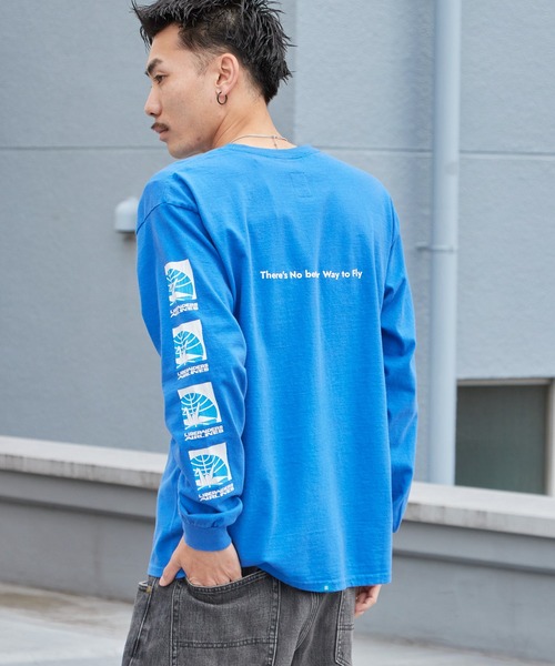 Liberaiders(リベレイダース)の「Liberaiders/リベレイダース AIRLINE L/S TEE 袖プリント ロンT 2026年春夏(Tシャツ/カットソー・メンズ・ホワイト/ブルー・M/L/XL)」の18枚目の写真