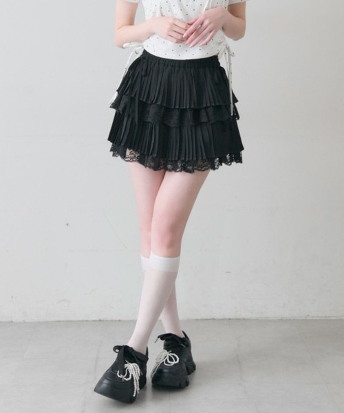 OLIVE des OLIVE(オリーブデオリーブ)の「プリーツレースティアードミニスカート(スカート・レディース・オフホワイト/ブラック/ピンク・FREE)」の3枚目の写真