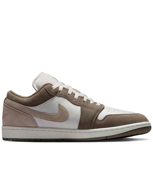 JORDAN BRAND（ジョーダンブランド）の「エア ジョーダン 1 LOW メンズシューズ / Air Jordan 1 Low Men's Shoes 553558-046 Olive Grey（スニーカー・メンズ・サンドグレー・30/29.5/29/28.5/28/27.5/27/26.5/26/25.5/25）」の5枚目の写真